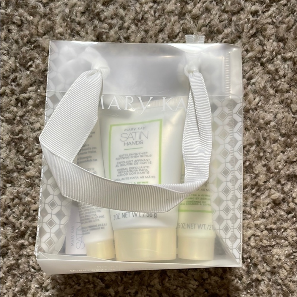 Mary Kay Travel Size Satin Hands Pampering Set White Tea & Citrus